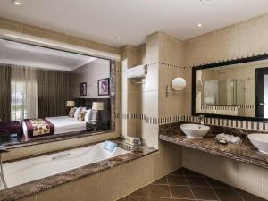 Ένα μπάνιο στο Rixos Sharm El Sheikh - Adults Only 18 Plus