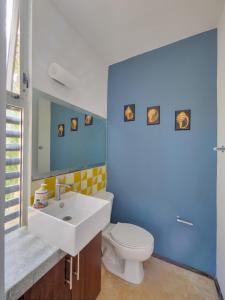 Ένα μπάνιο στο Villa San Bruno +18 φωτογραφίες