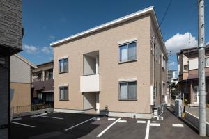 Budova, kde se aparthotel nachází