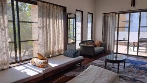 Postel nebo postele na pokoji v ubytování BK's Villa 10 with Private Pool at Kensville