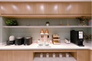 Køkken eller tekøkken på Hanting Hotel Beijing West Railway Station Lize Business District