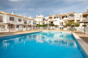 Bazén v ubytování Moreras nebo v jeho okolí