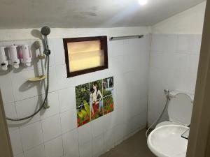 Koupelna v ubytování Pruksa Resort Prachin Buri + 30 fotografií