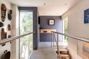 Gallery image of Modern studio apartment with solar in Honeydew