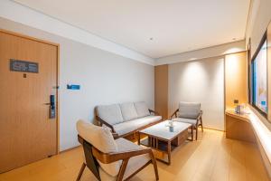 Posezení v ubytování JI Hotel Beijing West Railway Station