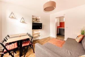 Μια τηλεόραση ή/και κέντρο ψυχαγωγίας στο VitalHome Bicêtre and Ligne 14