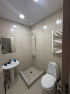 Ένα μπάνιο στο Hotel Sky View