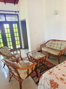 Posezení v ubytování The White House