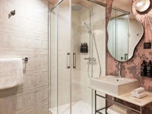 Koupelna v ubytování Hotel Les Capitouls Toulouse Centre - Handwritten Collection