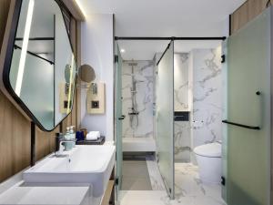 Koupelna v ubytování Novotel Rayong Star Convention Centre