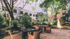 Afbeelding uit fotogalerij van Atour Hotel Weihai Shidao in Dongshan