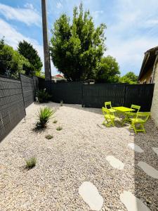 Zahrada ubytování Cocon lumineux 4P avec jardin privé calme