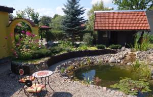 Zahrada ubytování Ferienhaus "Am Gutspark"