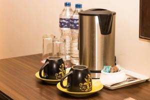 Coffee at tea making facilities sa Hotel Encounter Nepal & Spa
