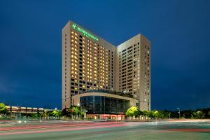 Tòa nhà nơi khách sạn tọa lạc