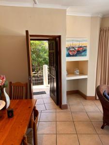 Φωτογραφία από το άλμπουμ του Wavecrest σε Port Alfred