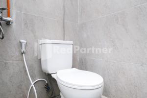 Koupelna v ubytování Danesty Homestay Sedayu near Universitas Mercu Buana Yogyakarta RedPartner + 29 fotografií