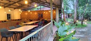 Εστιατόριο ή άλλο μέρος για φαγητό στο Aranyak Nature Retreat