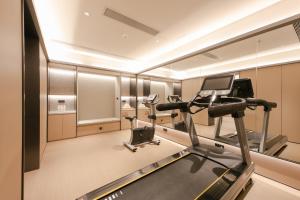 Fitness centrum a/nebo fitness zařízení v ubytování JI Hotel Beijing Guanganmen + 8 fotografií