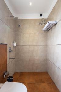 Ένα μπάνιο στο Pravasa Stay, Bapat Square