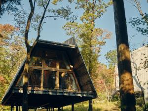 Το κτήριο όπου στεγάζεται  η παραθεριστική κατοικία