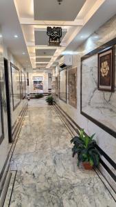 Ο χώρος του λόμπι ή της ρεσεψιόν στο فندق لجين الفرسان lojain Alfursan hotel