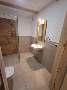 Koupelna v ubytování Mierki66