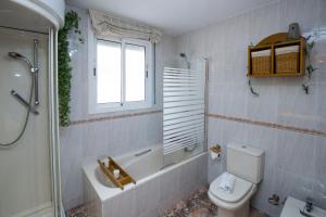 Koupelna v ubytování PLUMA VILLA - Only Families + 19 fotografií