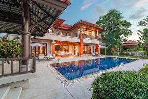 Πισίνα στο ή κοντά στο Laguna Village 4-BR Pool Villa by Stayisle