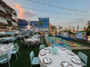 Swimmingpoolen hos eller tæt på Hotiday Taormina Mazzeo
