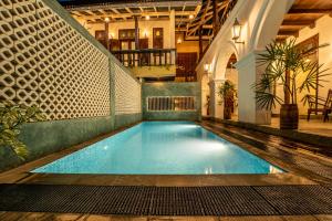 Hồ bơi trong/gần Galle Manor Boutique Villa +26 ảnh