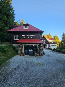 Hoone, kus külalistemaja asub