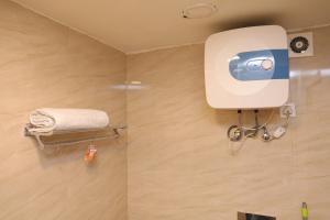 Ένα μπάνιο στο Hotel Samrat - On Mall Road +50 φωτογραφίες