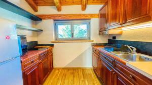 Kuchyň nebo kuchyňský kout v ubytování Casa Pozzallo Flavio - Affitti Brevi Italia