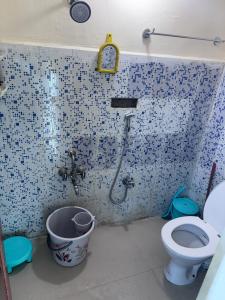 Ένα μπάνιο στο Luxe Sleep Dormitory