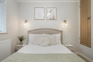 Ένα ή περισσότερα κρεβάτια σε δωμάτιο στο Milton Keynes 3BR,Spacious Home, Sleeps 5, Families Stays, Free Parking