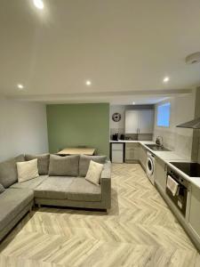 Η κουζίνα ή μικρή κουζίνα στο Clarendon- A Converted Church Luxe Apartment