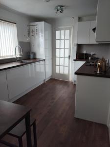 Η κουζίνα ή μικρή κουζίνα στο The Nook