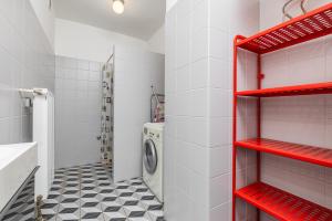 Koupelna v ubytování New Design Apartment by Gozsdu Court