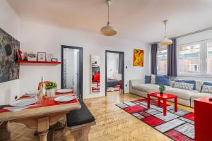 Posezení v ubytování New Design Apartment by Gozsdu Court