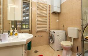 Ένα μπάνιο στο Feelgood apartment Opatija-Rijeka by Villas Guide