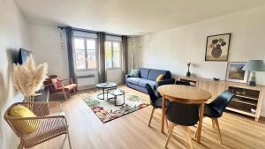 Φωτογραφία από το άλμπουμ του Cathédrale en Scène - design & lumineux - Gare στο Αμιάν