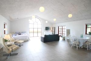 Postel nebo postele na pokoji v ubytování Sellebjerg Apartment
