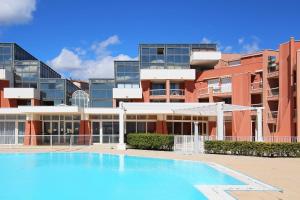 Gallery image of Au Cayenne – Appartement cosy, terrasse vue mer, tout équipé, plages à pied in Sète