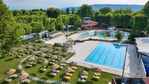 an overhead view of a pool at a resort at Camping Village Lago Maggiore in Dormelletto