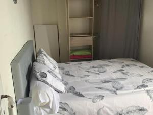 Postel nebo postele na pokoji v ubytování Maison de charme avec piscine privée, jardin, animaux acceptés - FR-1-616-350