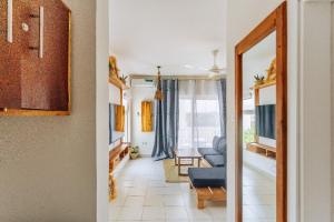 Χώρος καθιστικού στο Modern 1 bdrm in Fumba, gr8 for nomads, Karibu! +18 φωτογραφίες