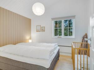 Postel nebo postele na pokoji v ubytování Holiday Home Thorgny - 350m to the fjord by Interhome