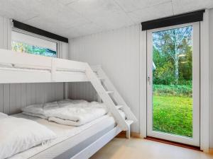 Postel nebo postele na pokoji v ubytování Holiday Home Alika - 300m from the sea by Interhome + 5 fotografií