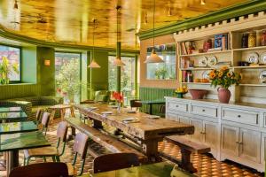 Εστιατόριο ή άλλο μέρος για φαγητό στο Hôtel Les Deux Gares